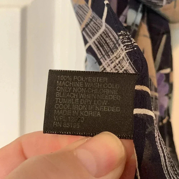 Lane Bryant navy scarf with plaid and floral pattern - Picture 4 of 4